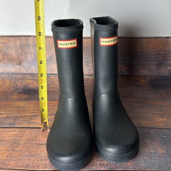 Hunter Kids First Classic Rain Boots, Sz 12 (toddlers size) - Picture 5 of 7